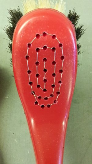 Opvaskebørste 2283 Kopbørste Rød Plastik m/ Ansigt hestehalehår 22 cm