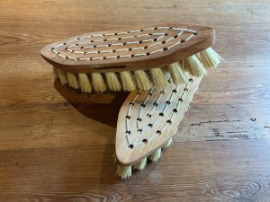 Skurebørste m/ mexicansk fiber 18 cm Olieret bøgetræ